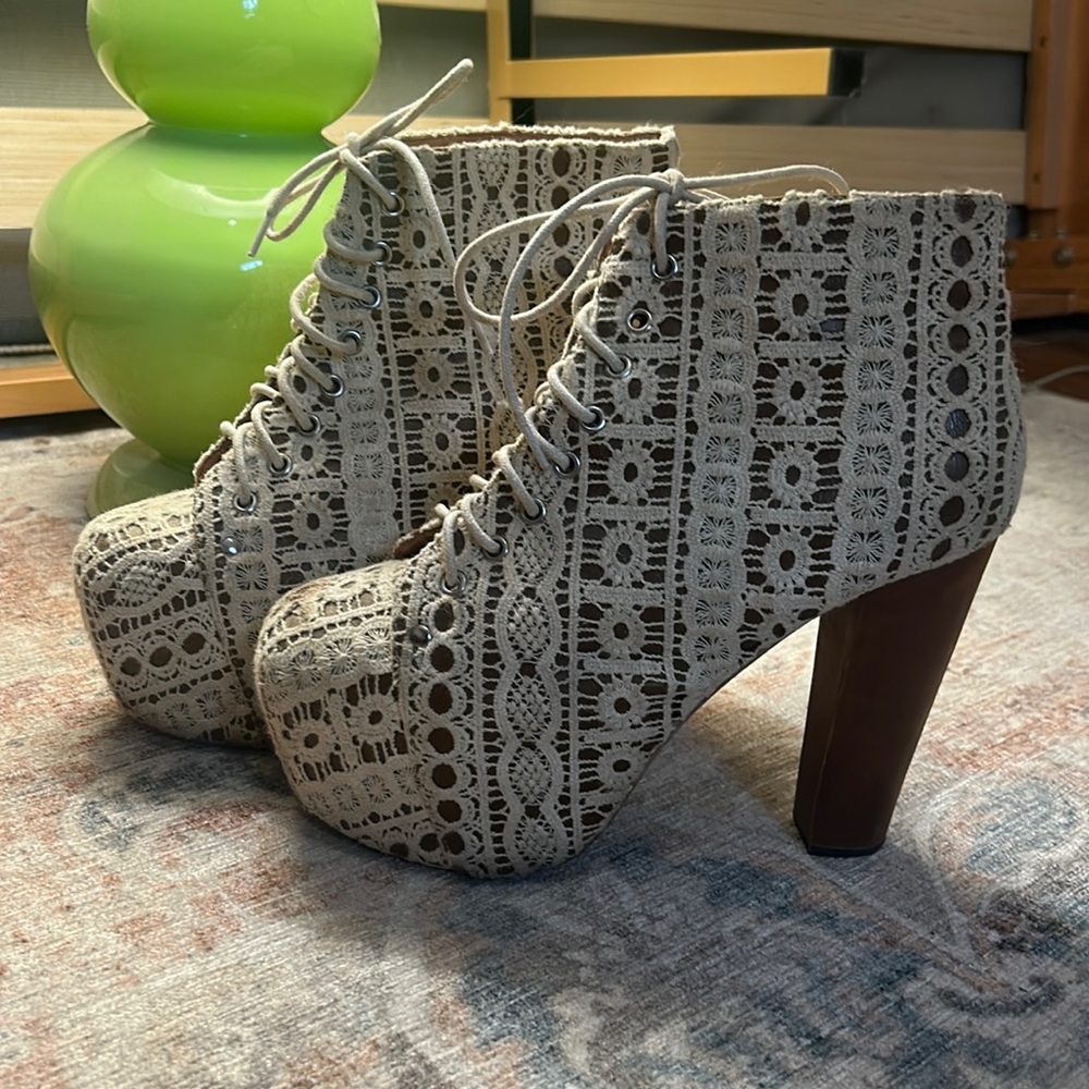 Jeffery Campbell white lace platform Litas size 7.5